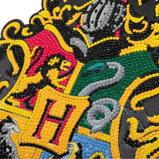 "Hogwarts Crest" Harry Potter Wooden Hanging Decoration Close Up